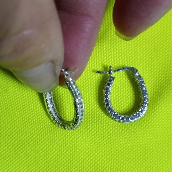 Silvertone crystal hoop wire earrings - Picture 8 of 8